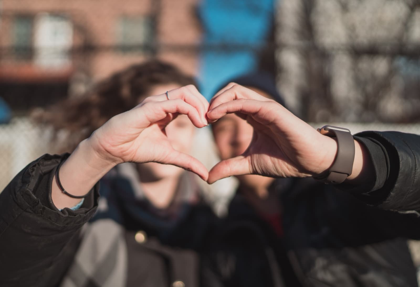 Connecting in a Relationship: 3 Choices that Make or Break It