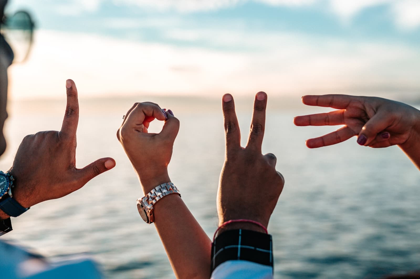 How Do You Know Your Date's a Keeper? The 7 'Green Flags' To Look For
